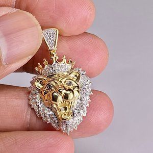 10K Yellow Gold Men's Round Diamond Lion Pendant